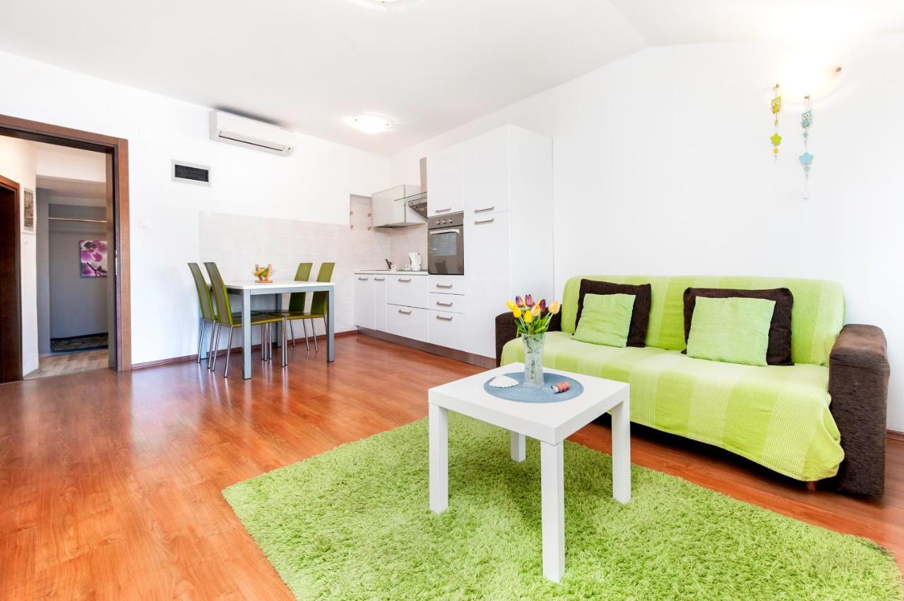 Sea View Apartment Rovinj Exterior photo